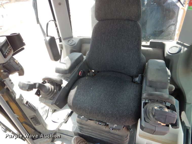 image for item DJ8764 2014 Caterpillar 140M2  motor grader