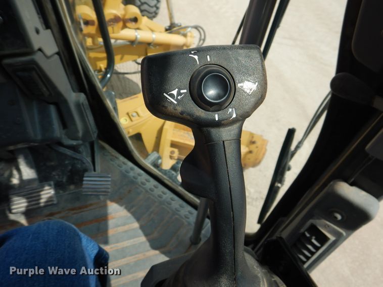 image for item DJ8764 2014 Caterpillar 140M2  motor grader