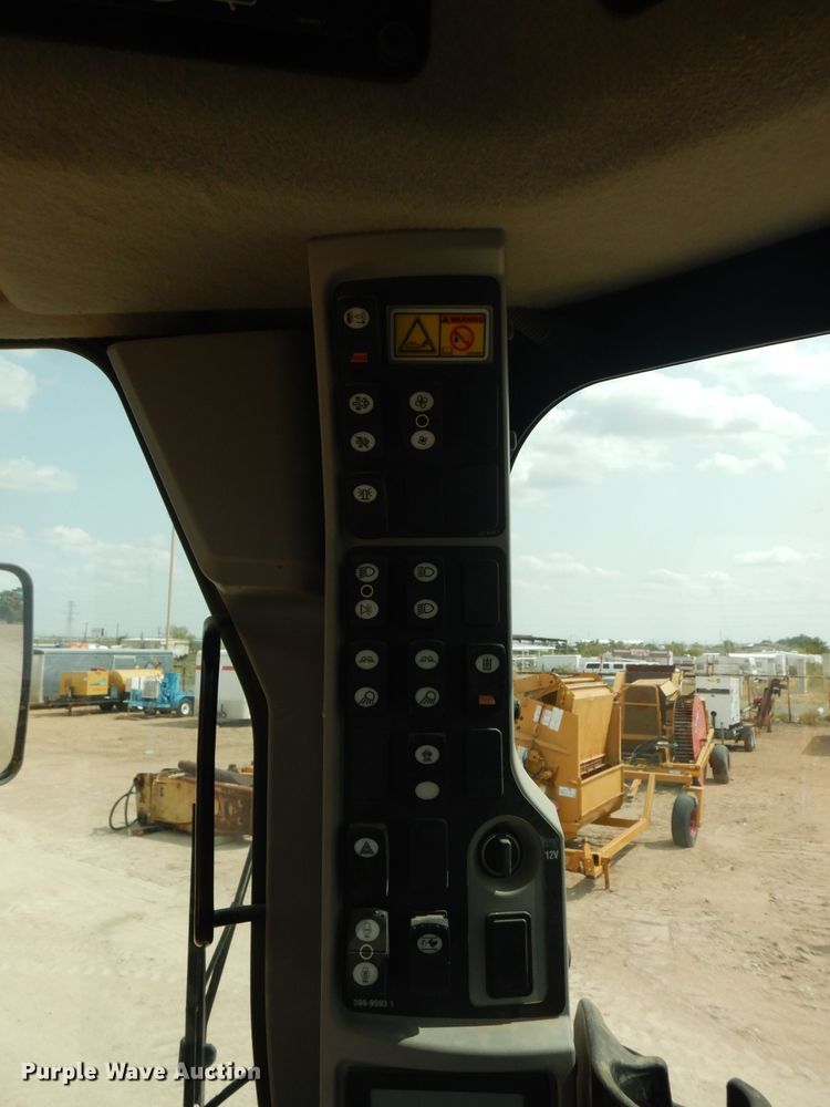 image for item DJ8764 2014 Caterpillar 140M2  motor grader