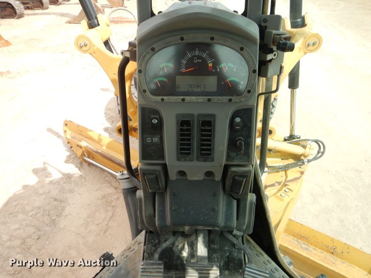 image for item DJ8764 2014 Caterpillar 140M2  motor grader