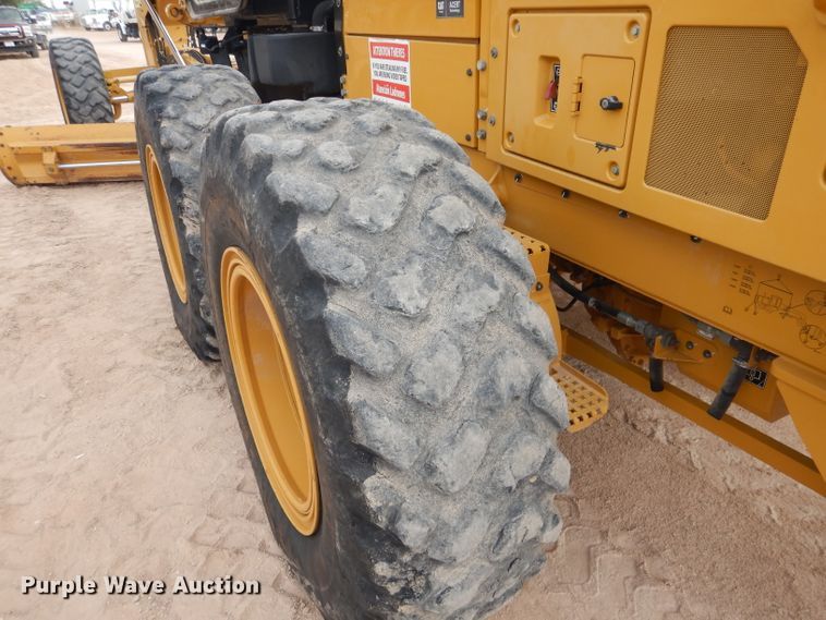 image for item DJ8764 2014 Caterpillar 140M2  motor grader