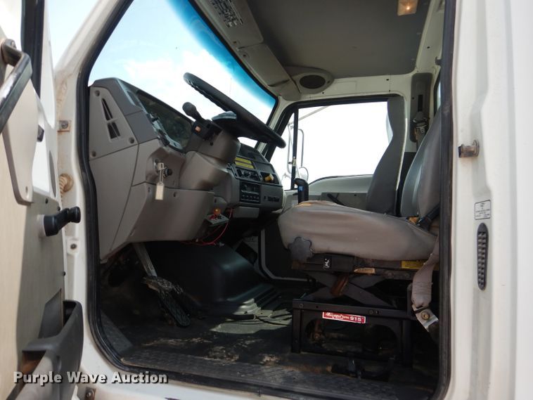 image for item DJ8765 1999 Sterling A-Line  tank truck