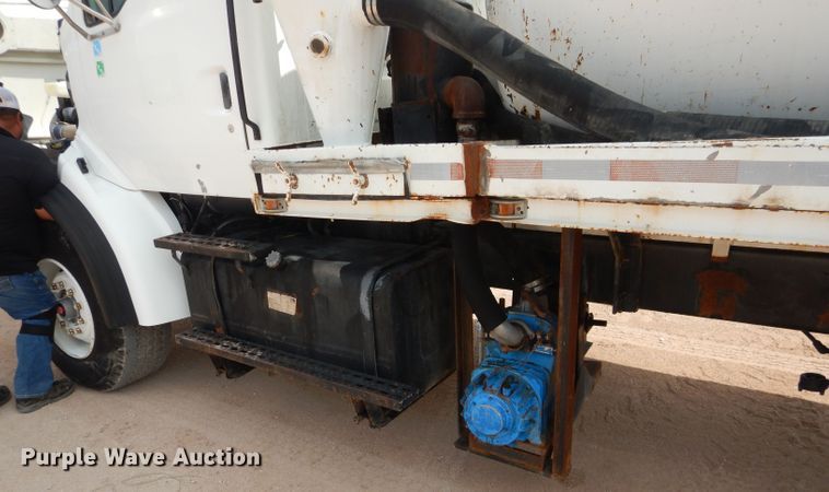 image for item DJ8765 1999 Sterling A-Line  tank truck