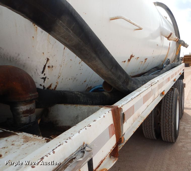 image for item DJ8765 1999 Sterling A-Line  tank truck