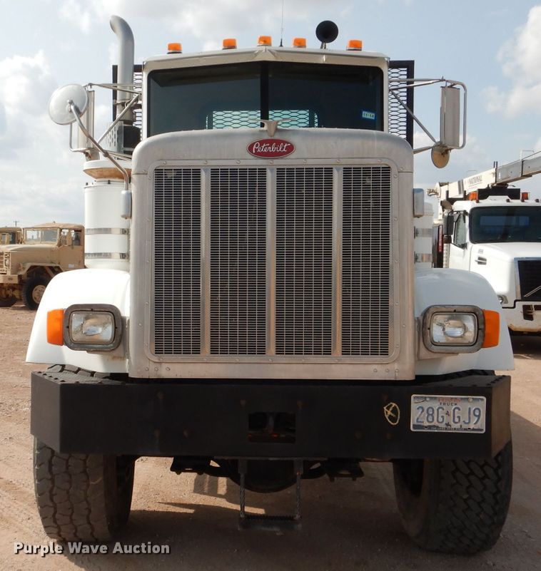 image for item DJ8766 1997 Peterbilt 357  flatbed truck