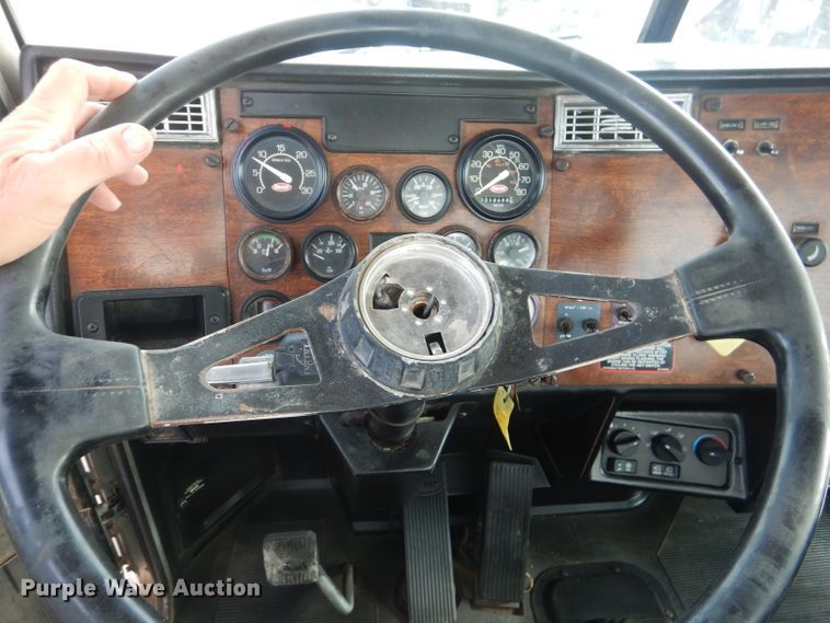 image for item DJ8766 1997 Peterbilt 357  flatbed truck