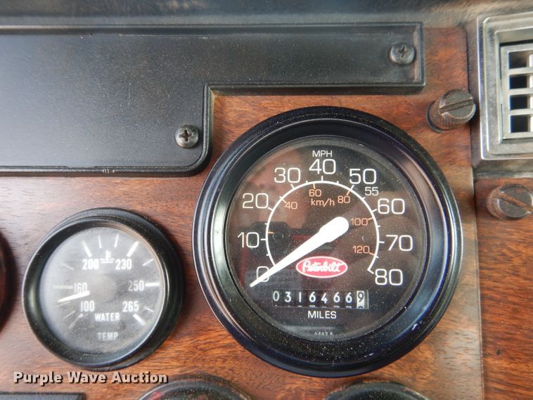 image for item DJ8766 1997 Peterbilt 357  flatbed truck