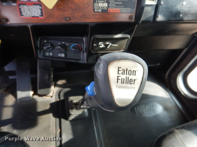 image for item DJ8766 1997 Peterbilt 357  flatbed truck