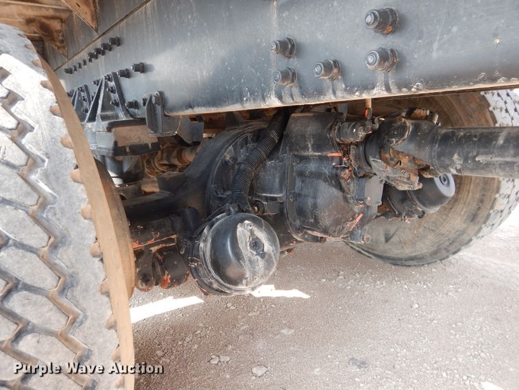 image for item DJ8766 1997 Peterbilt 357  flatbed truck