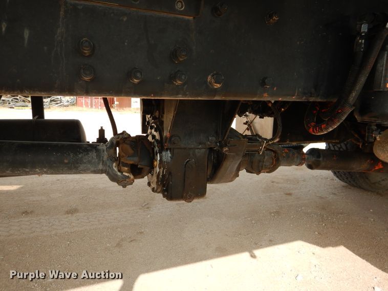 image for item DJ8766 1997 Peterbilt 357  flatbed truck