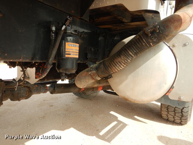 image for item DJ8766 1997 Peterbilt 357  flatbed truck