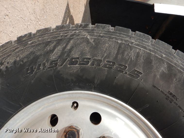 image for item DJ8766 1997 Peterbilt 357  flatbed truck