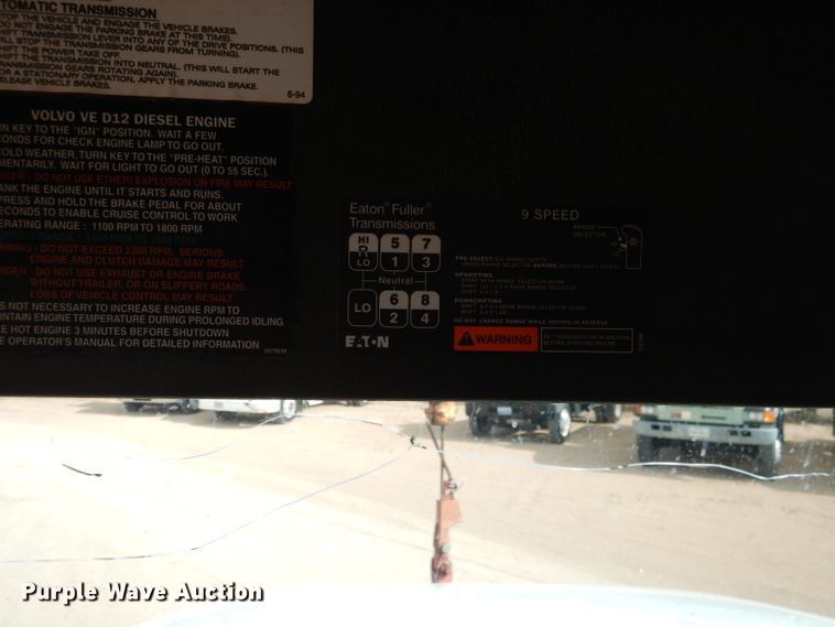 image for item DJ8767 2002 Volvo VHD  crane truck