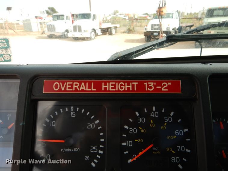 image for item DJ8767 2002 Volvo VHD  crane truck