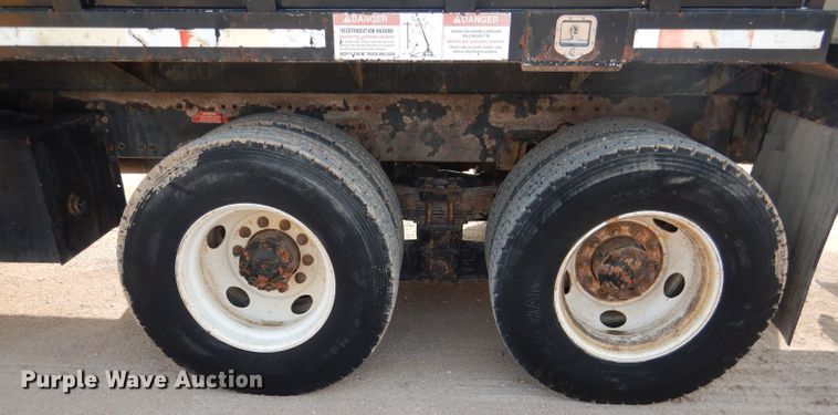 image for item DJ8767 2002 Volvo VHD  crane truck