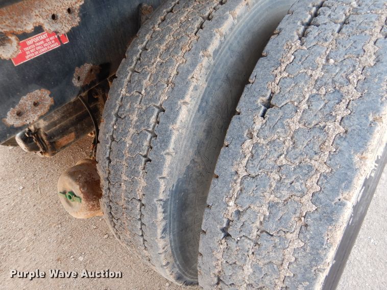 image for item DJ8767 2002 Volvo VHD  crane truck