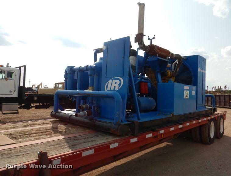 image for item DJ8768 Ingersoll Rand air compressor and Lufkin trailer