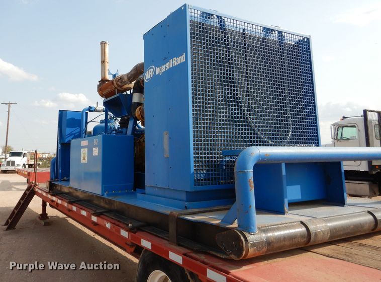 image for item DJ8768 Ingersoll Rand air compressor and Lufkin trailer