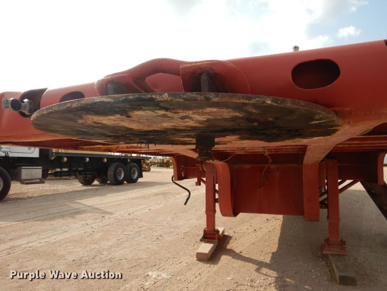 image for item DJ8768 Ingersoll Rand air compressor and Lufkin trailer