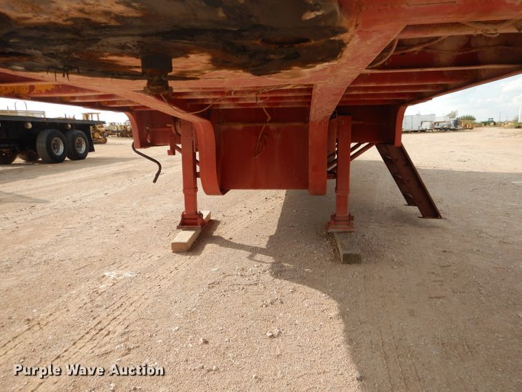 image for item DJ8768 Ingersoll Rand air compressor and Lufkin trailer