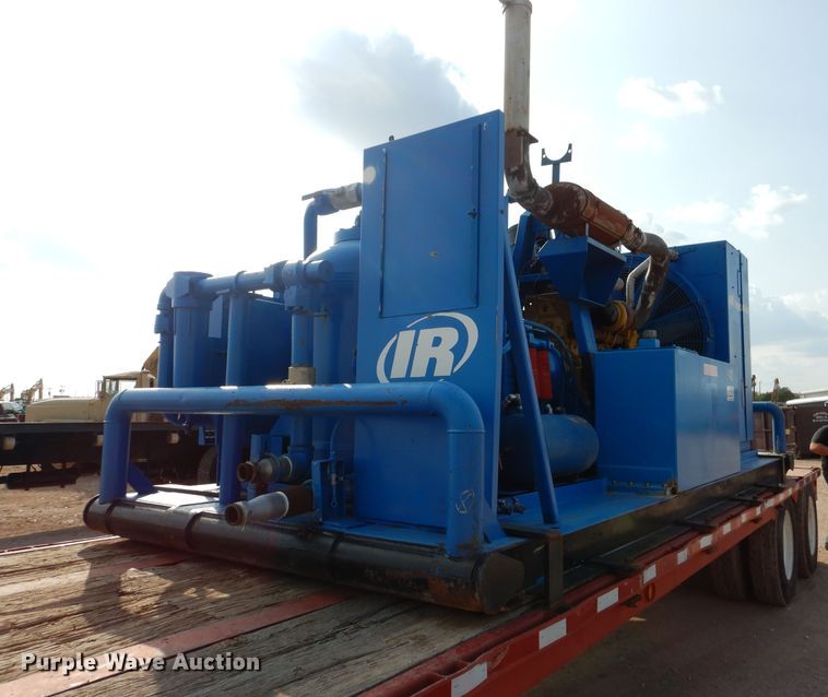 image for item DJ8768 Ingersoll Rand air compressor and Lufkin trailer