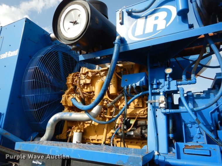 image for item DJ8768 Ingersoll Rand air compressor and Lufkin trailer