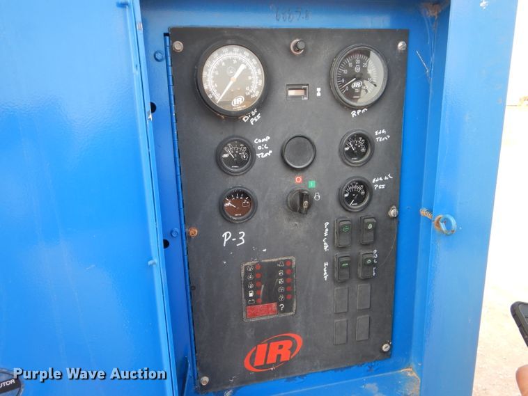 image for item DJ8768 Ingersoll Rand air compressor and Lufkin trailer