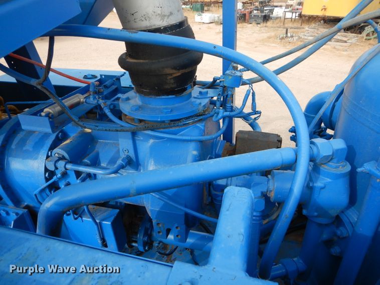 image for item DJ8768 Ingersoll Rand air compressor and Lufkin trailer