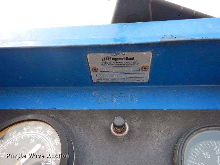 image for item DJ8768 Ingersoll Rand air compressor and Lufkin trailer