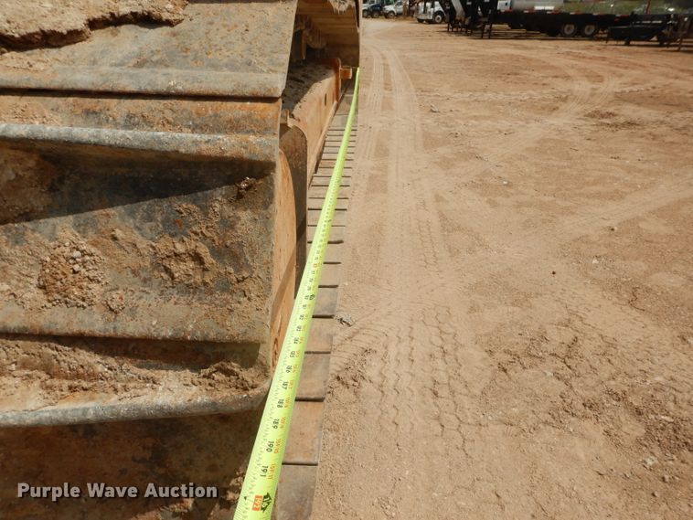 image for item DJ8769 1994 Capitol CTC 800  bucket wheel trencher with chain attachment