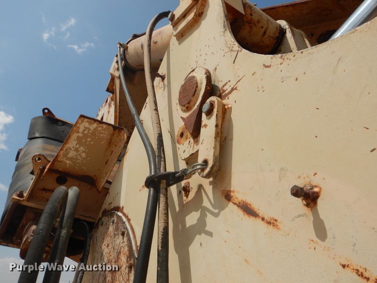 image for item DJ8769 1994 Capitol CTC 800  bucket wheel trencher with chain attachment