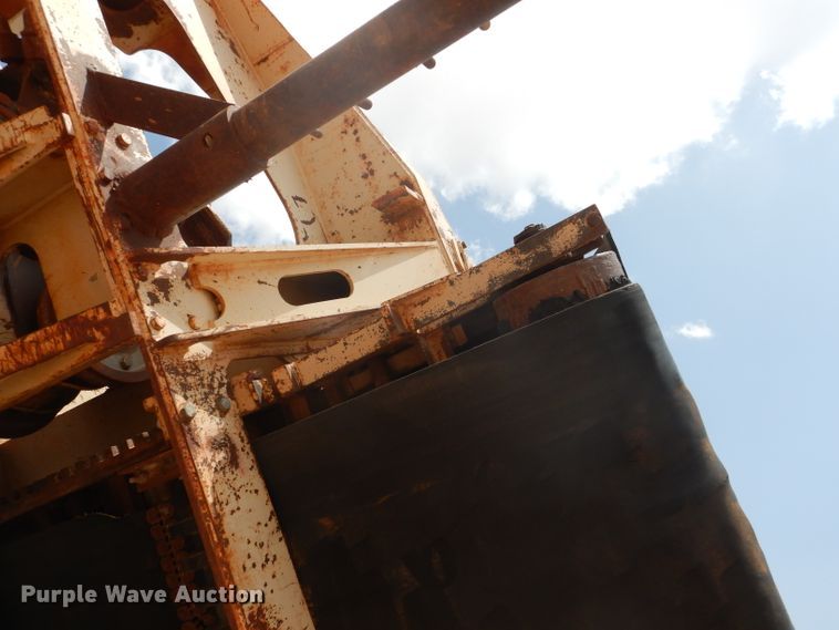 image for item DJ8769 1994 Capitol CTC 800  bucket wheel trencher with chain attachment