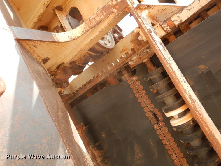 image for item DJ8769 1994 Capitol CTC 800  bucket wheel trencher with chain attachment