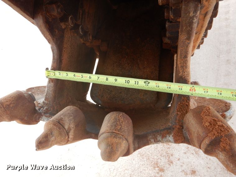 image for item DJ8769 1994 Capitol CTC 800  bucket wheel trencher with chain attachment