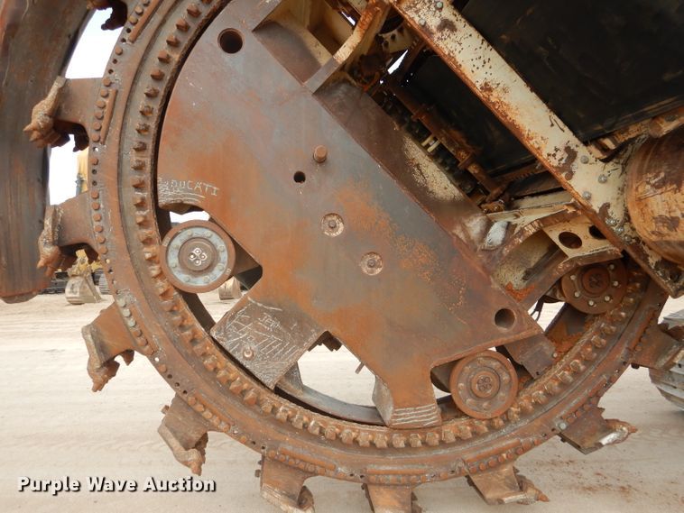 image for item DJ8769 1994 Capitol CTC 800  bucket wheel trencher with chain attachment