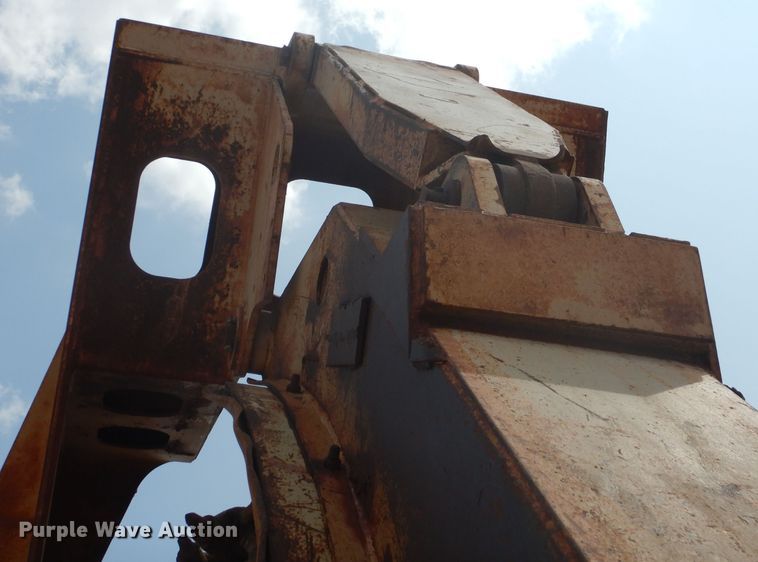 image for item DJ8769 1994 Capitol CTC 800  bucket wheel trencher with chain attachment