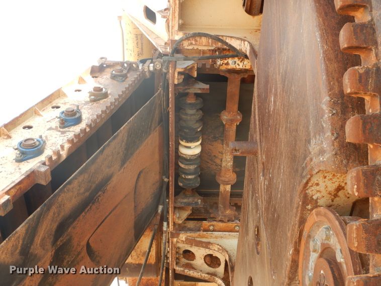 image for item DJ8769 1994 Capitol CTC 800  bucket wheel trencher with chain attachment