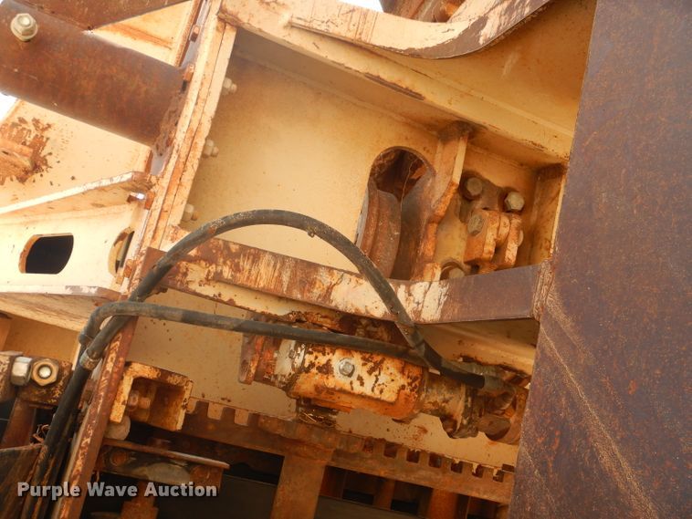 image for item DJ8769 1994 Capitol CTC 800  bucket wheel trencher with chain attachment