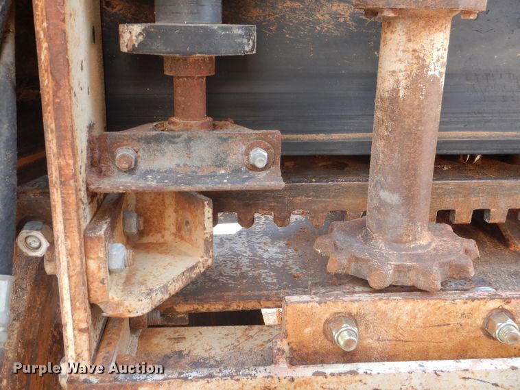 image for item DJ8769 1994 Capitol CTC 800  bucket wheel trencher with chain attachment