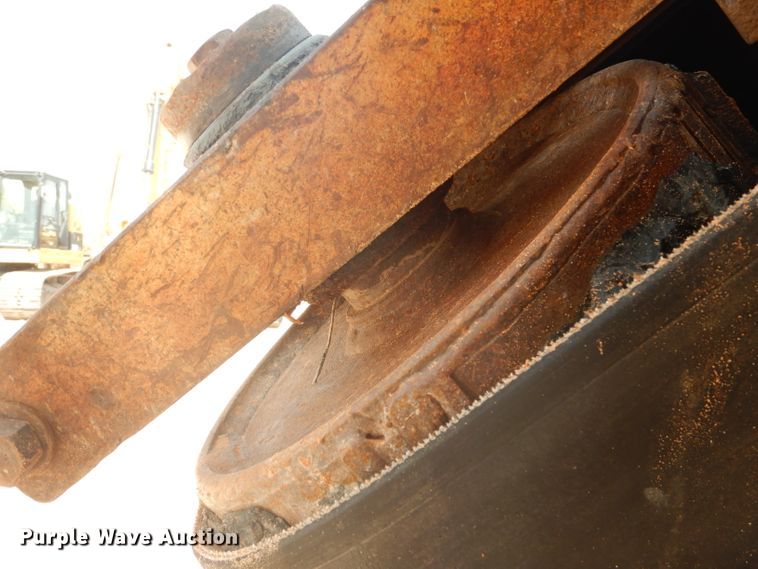 image for item DJ8769 1994 Capitol CTC 800  bucket wheel trencher with chain attachment