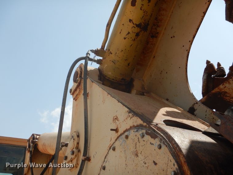 image for item DJ8769 1994 Capitol CTC 800  bucket wheel trencher with chain attachment