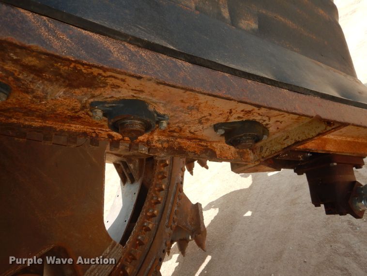 image for item DJ8769 1994 Capitol CTC 800  bucket wheel trencher with chain attachment