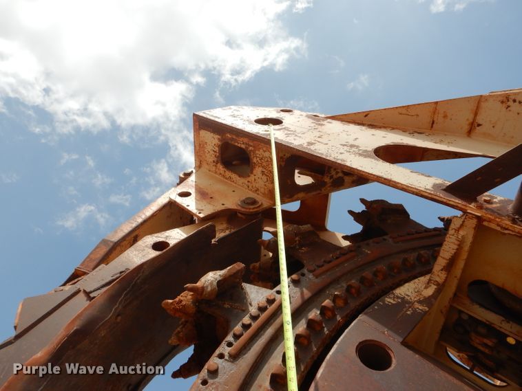 image for item DJ8769 1994 Capitol CTC 800  bucket wheel trencher with chain attachment