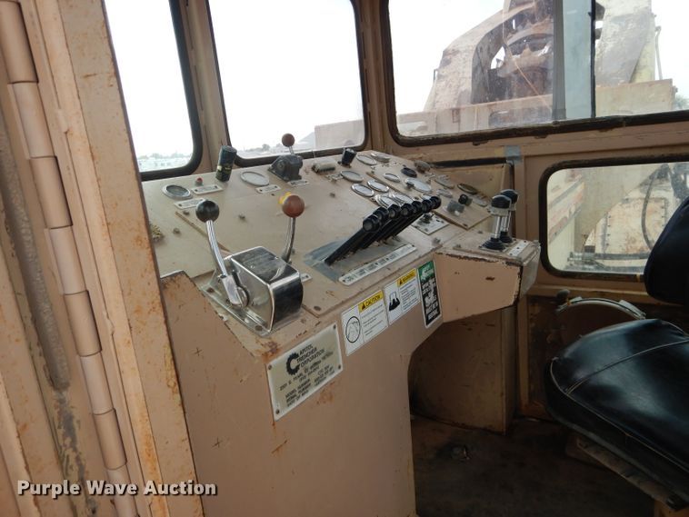 image for item DJ8769 1994 Capitol CTC 800  bucket wheel trencher with chain attachment