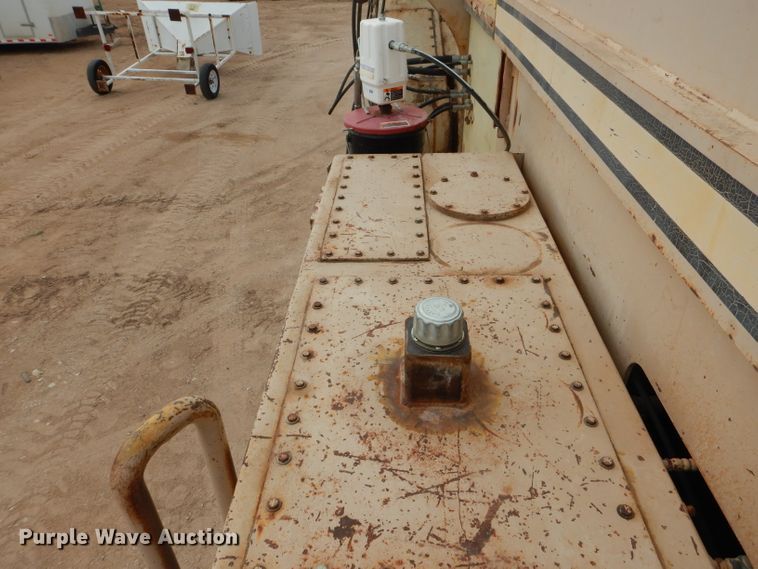 image for item DJ8769 1994 Capitol CTC 800  bucket wheel trencher with chain attachment