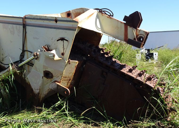 image for item DJ8769 1994 Capitol CTC 800  bucket wheel trencher with chain attachment