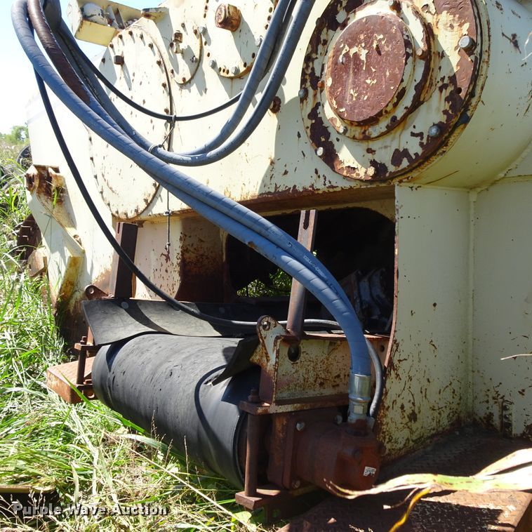 image for item DJ8769 1994 Capitol CTC 800  bucket wheel trencher with chain attachment