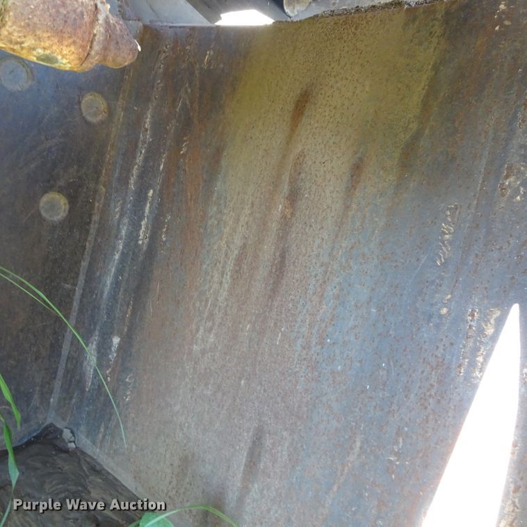 image for item DJ8769 1994 Capitol CTC 800  bucket wheel trencher with chain attachment