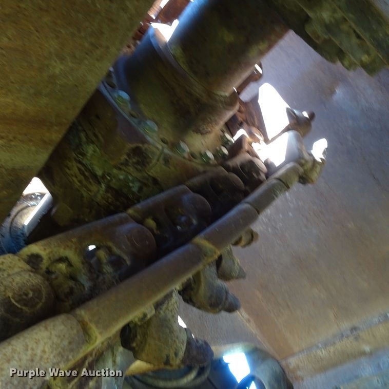 image for item DJ8769 1994 Capitol CTC 800  bucket wheel trencher with chain attachment