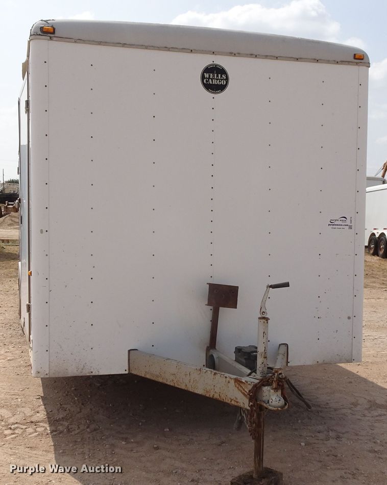 image for item DJ8774 2005 Wells enclosed cargo trailer